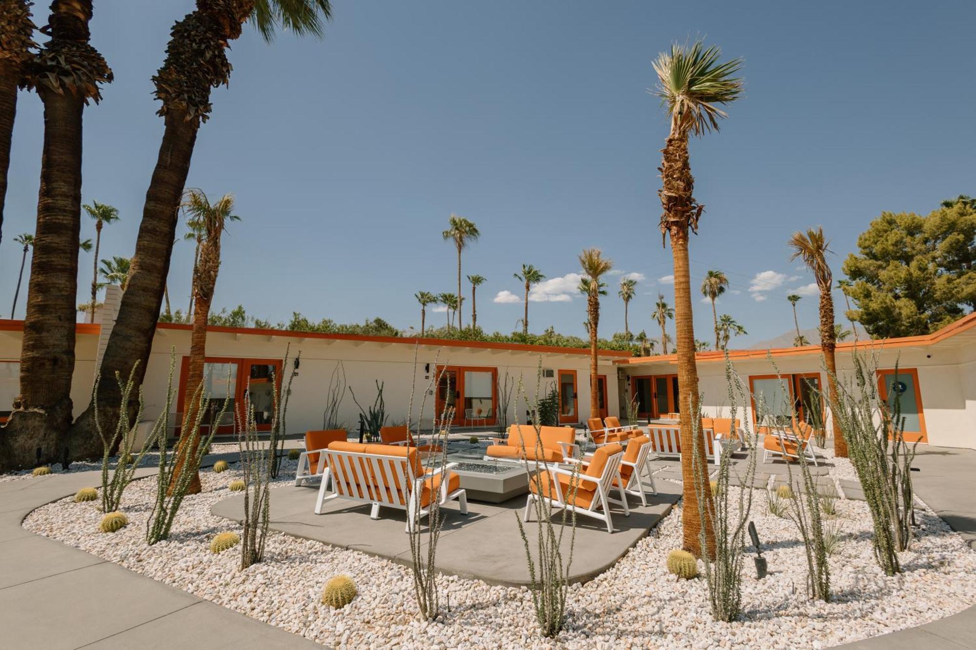 Mojave Resort - Adults Only 棕榈荒漠 外观 照片
