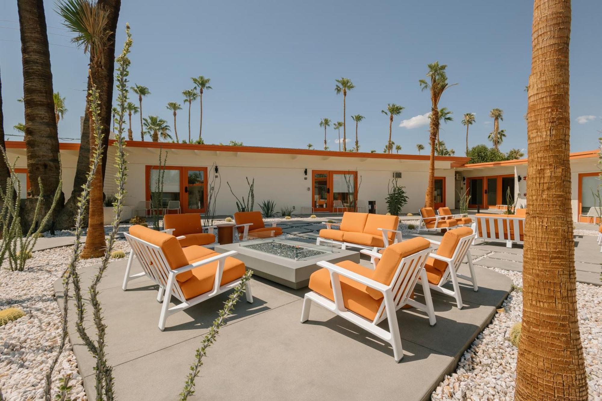 Mojave Resort - Adults Only 棕榈荒漠 外观 照片